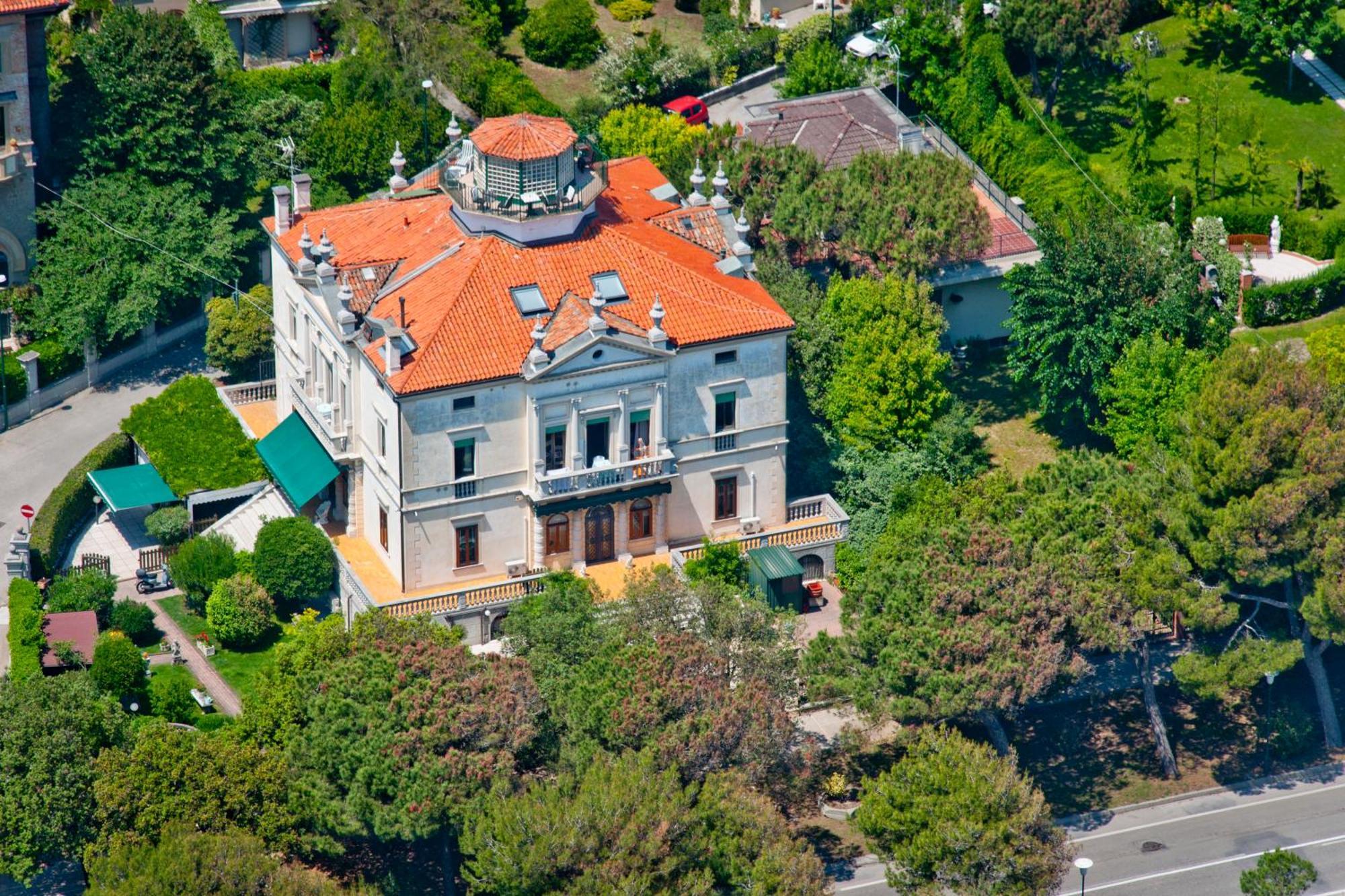 Villa Gabriella B&B - Apartments Венеция Лидо Екстериор снимка