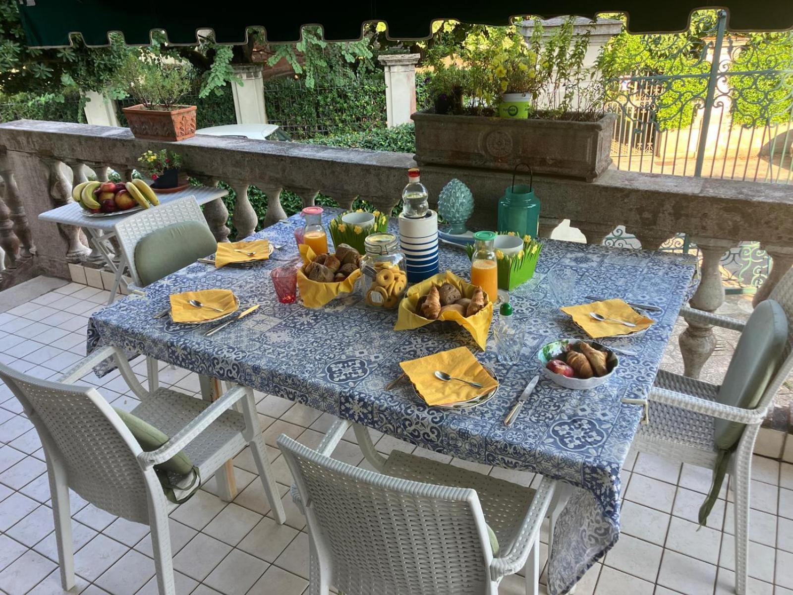 Villa Gabriella B&B - Apartments Венеция Лидо Екстериор снимка