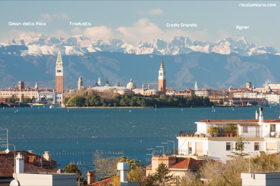 Villa Gabriella B&B - Apartments Венеция Лидо Екстериор снимка
